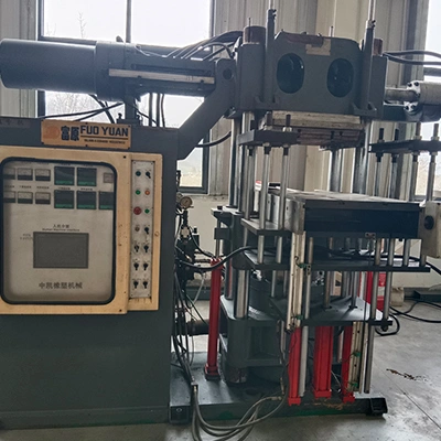 Vulcanizadora de inyección de 1000cc